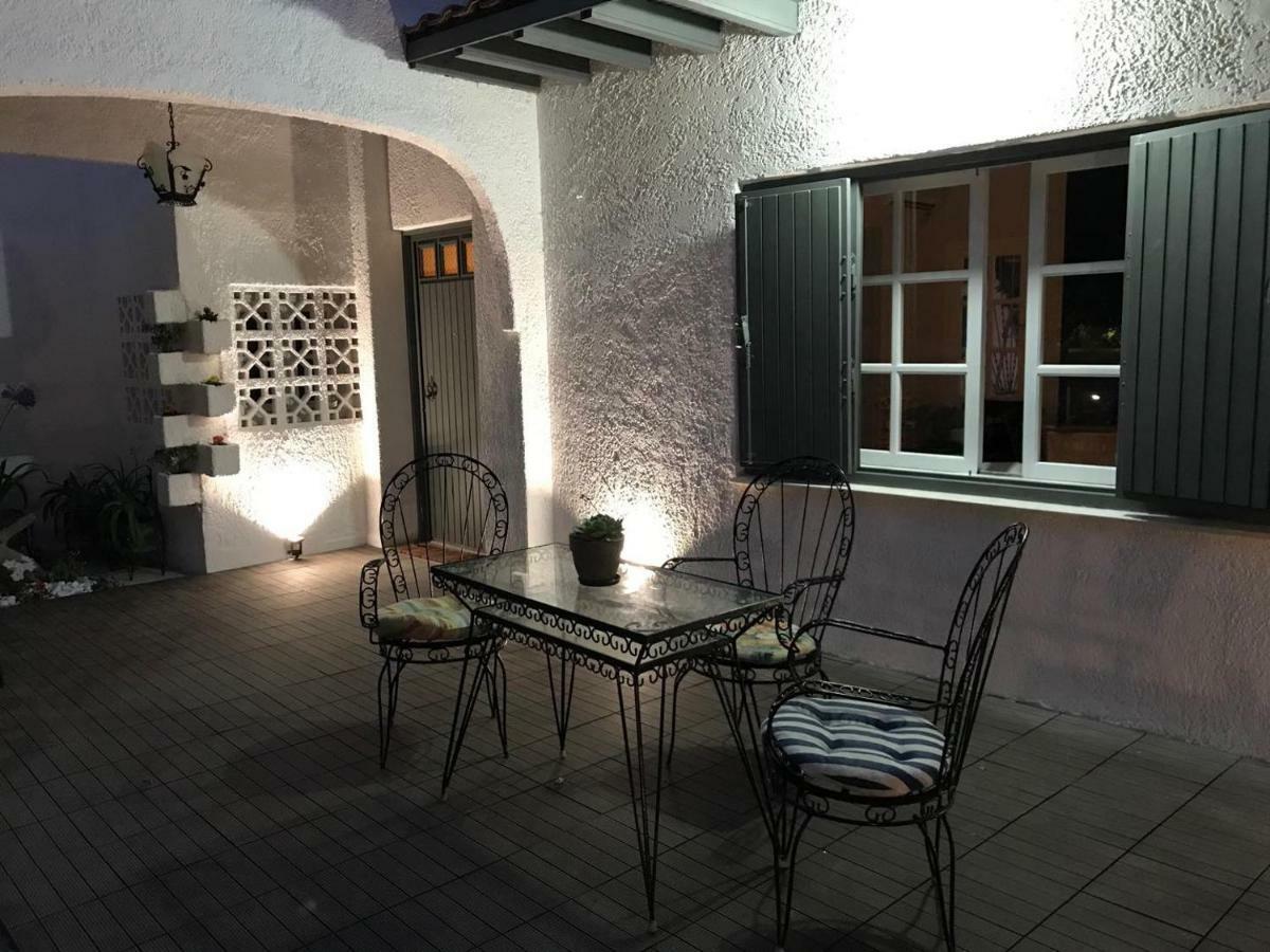 Athens Airport, Seaside House Villa Artemida  Buitenkant foto